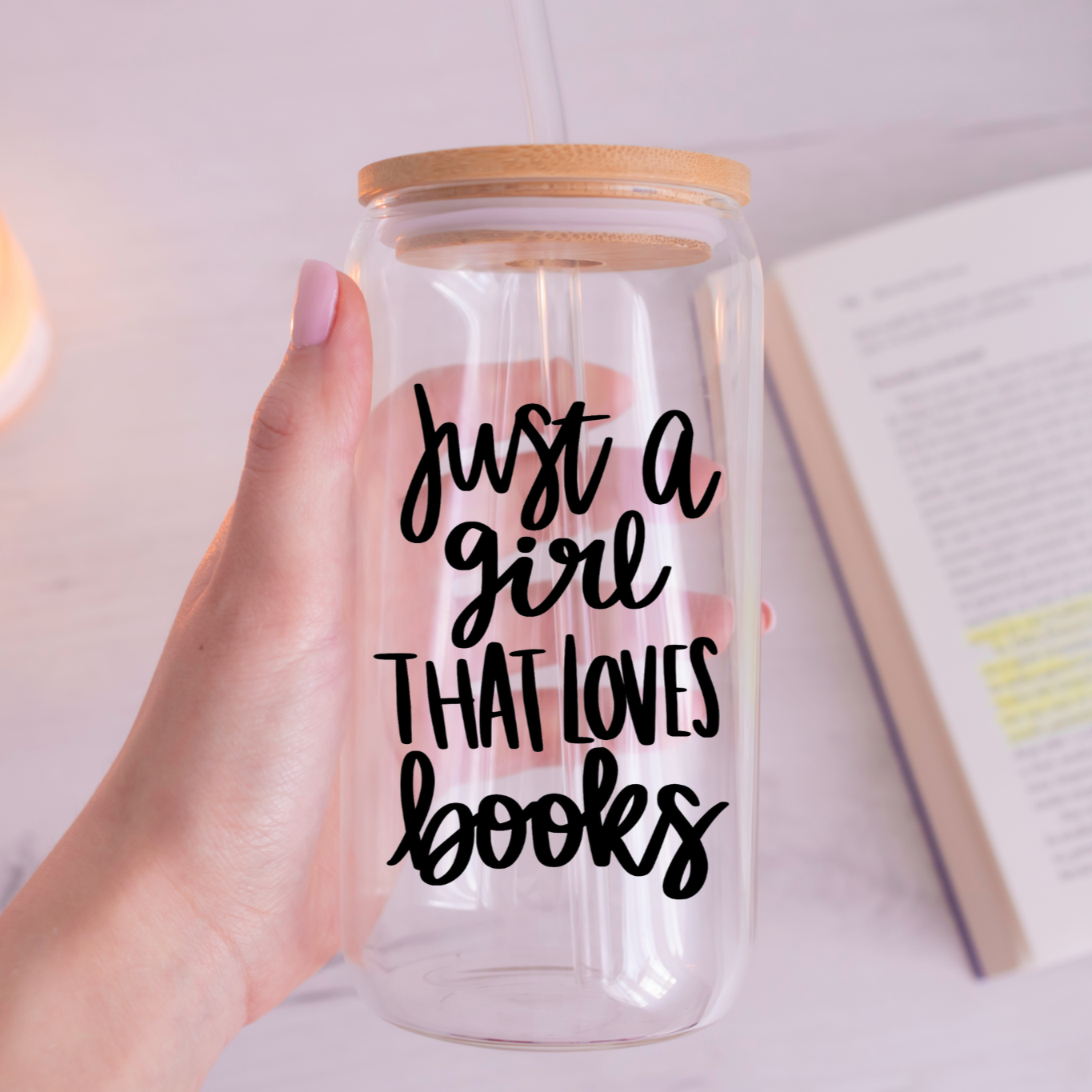 Trinkglas - Just a girl loves books