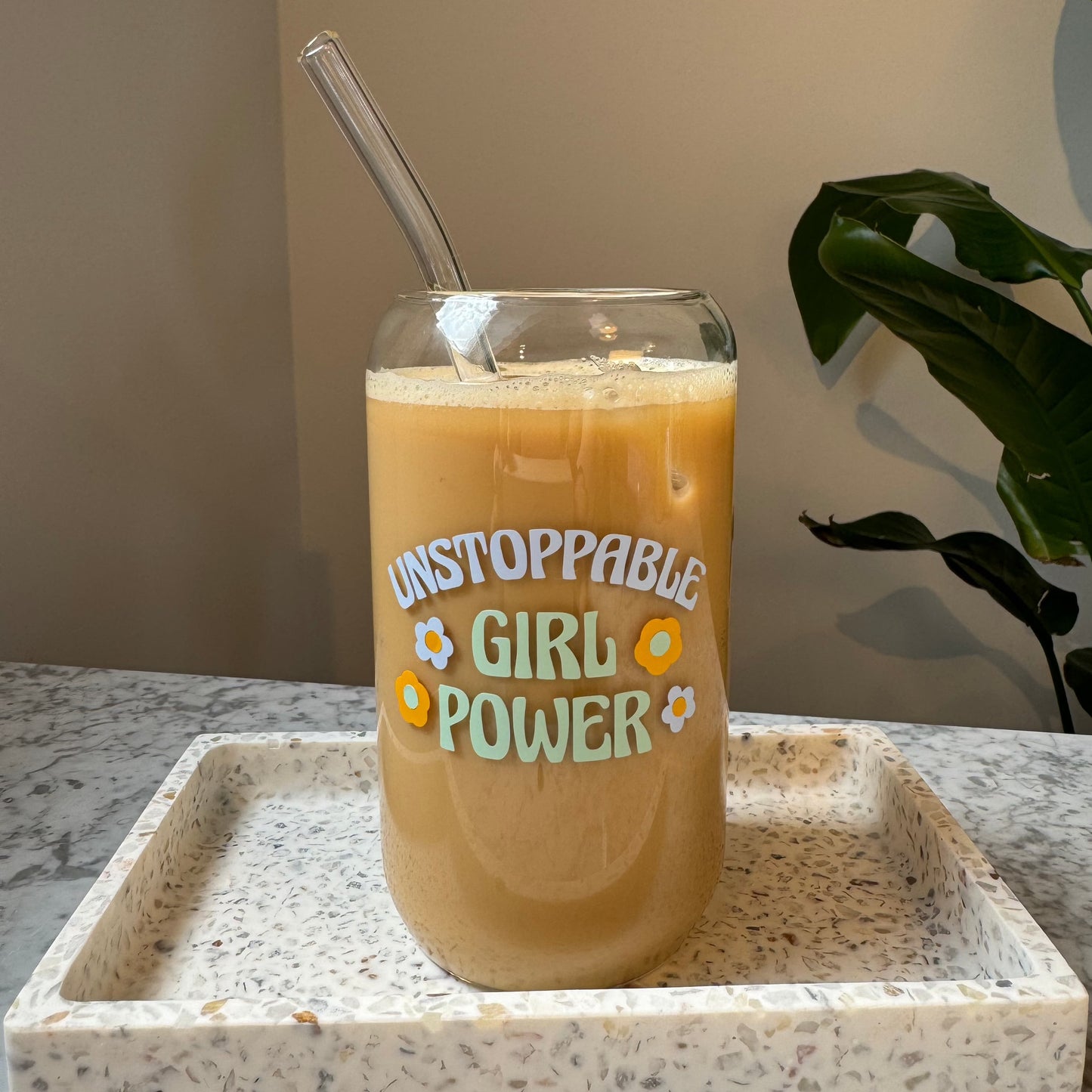 Trinkglas - Unstoppable Girl Power Grün