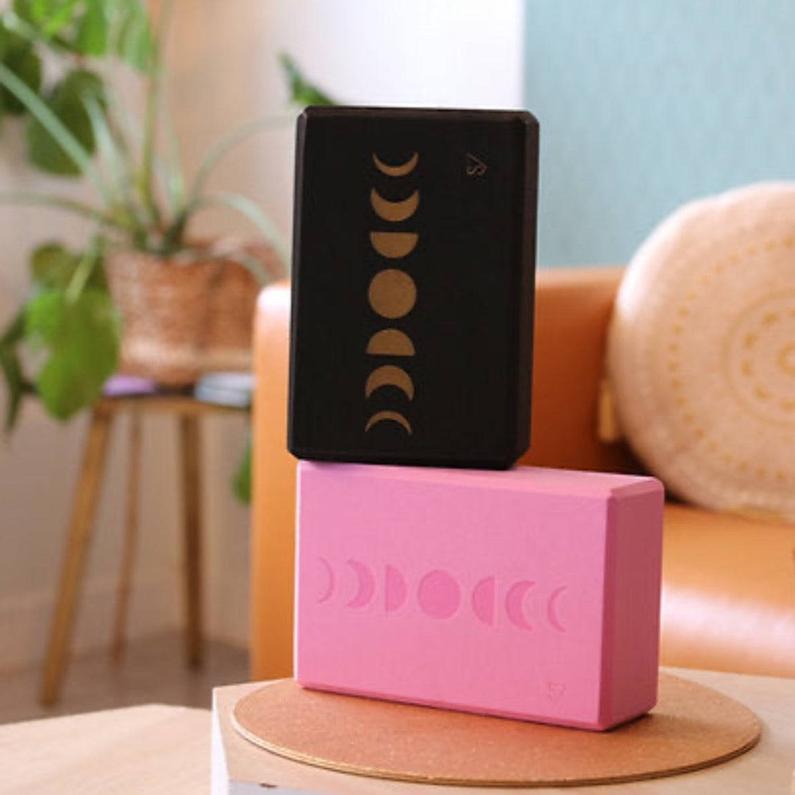 Yogablock mit Mondphase